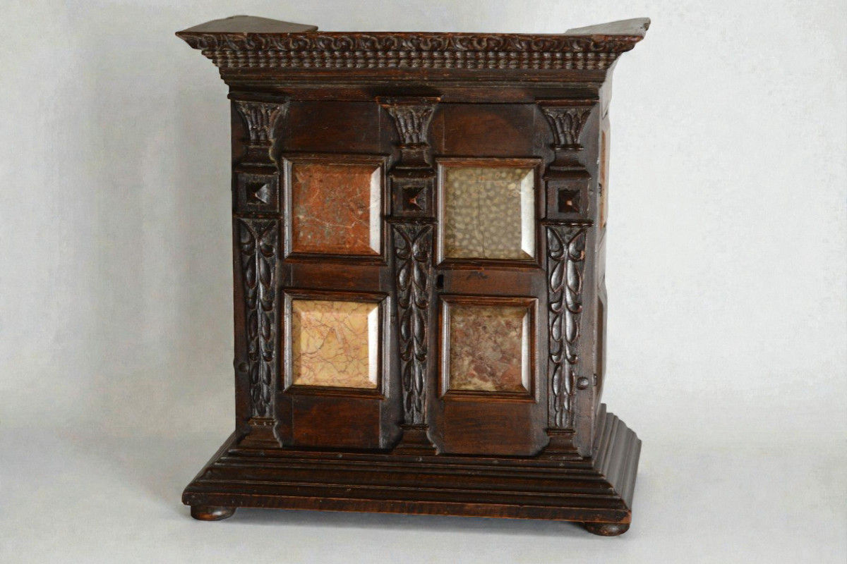 Cabinet Italien