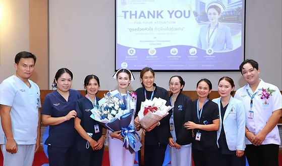 กล่องสีขาว.jpg