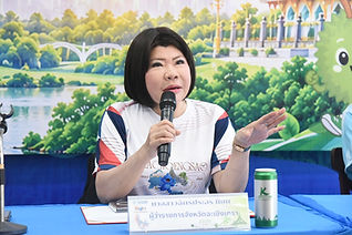 กล่องสีขาว.jpg