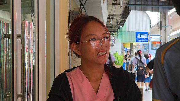 กล่องสีขาว.jpg