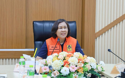 กล่องสีขาว.jpg