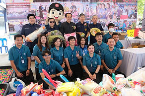 กล่องสีขาว.jpg