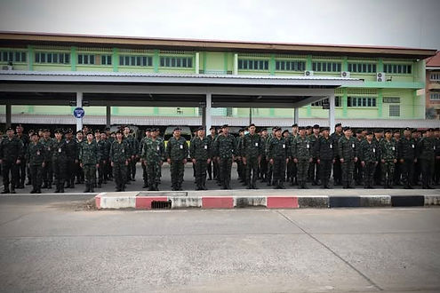 กล่องสีขาว.jpg