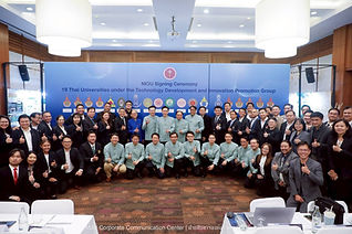กล่องสีขาว.jpg