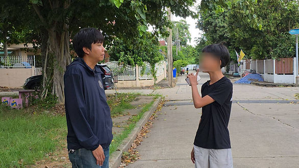 กล่องสีขาว.jpg