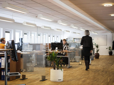 How to Give Clear Instructions in Spanish at Work