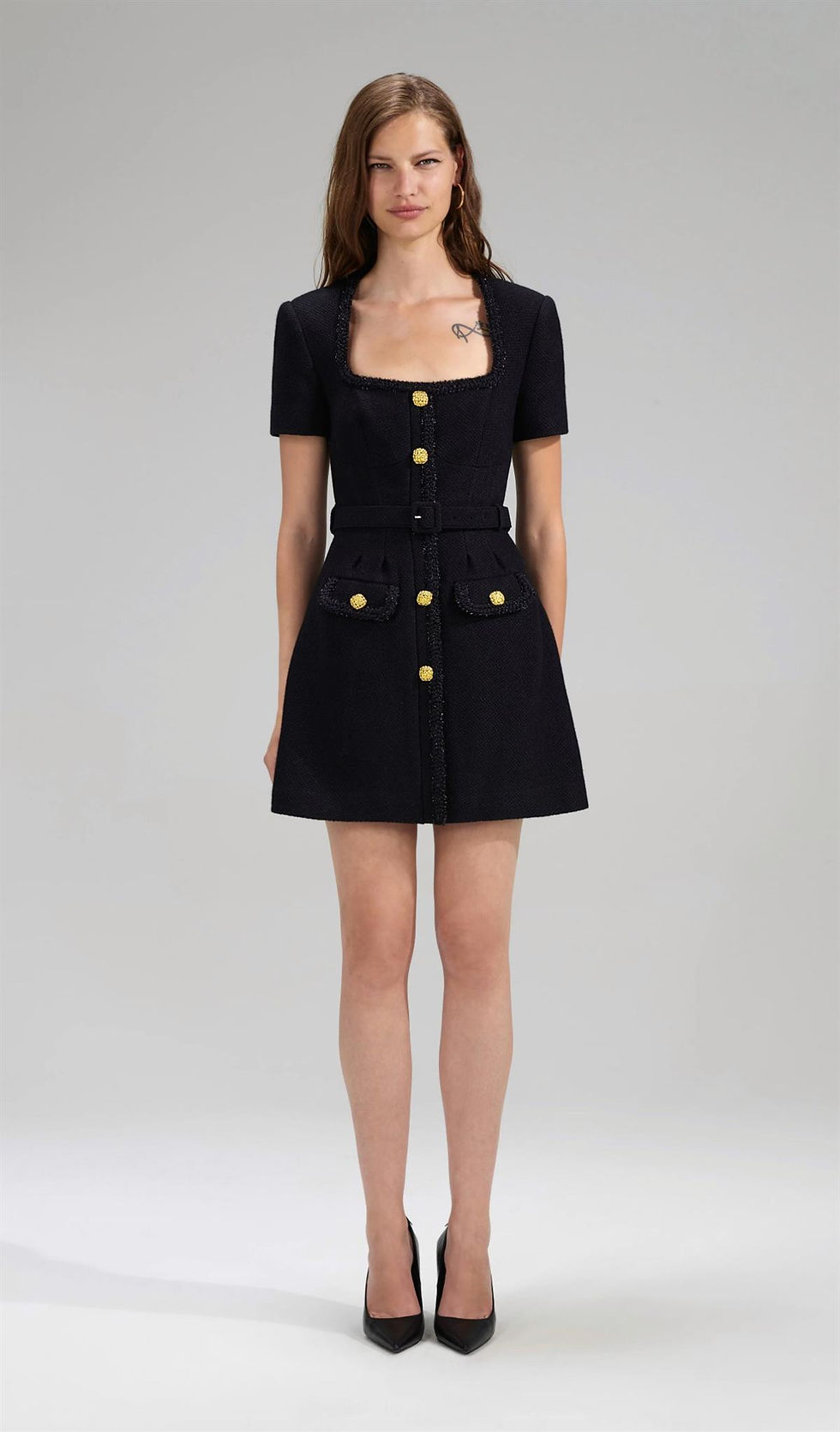 Küçük resim: Gold Düğmeli Siyah Tasarım Elbise Dantal - Tüvid