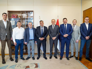 MINISTAR GAJIĆ UGOSTIO DELEGACIJU EUBC: BEOGRAD SPREMAN ZA EP U BOKSU