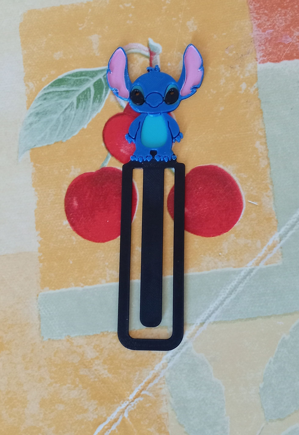 Marque-page Stitch bleu, accessoire de lecture