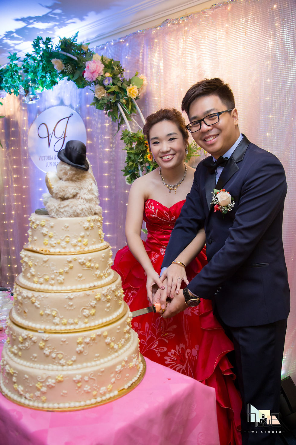 cake-cutting-photography