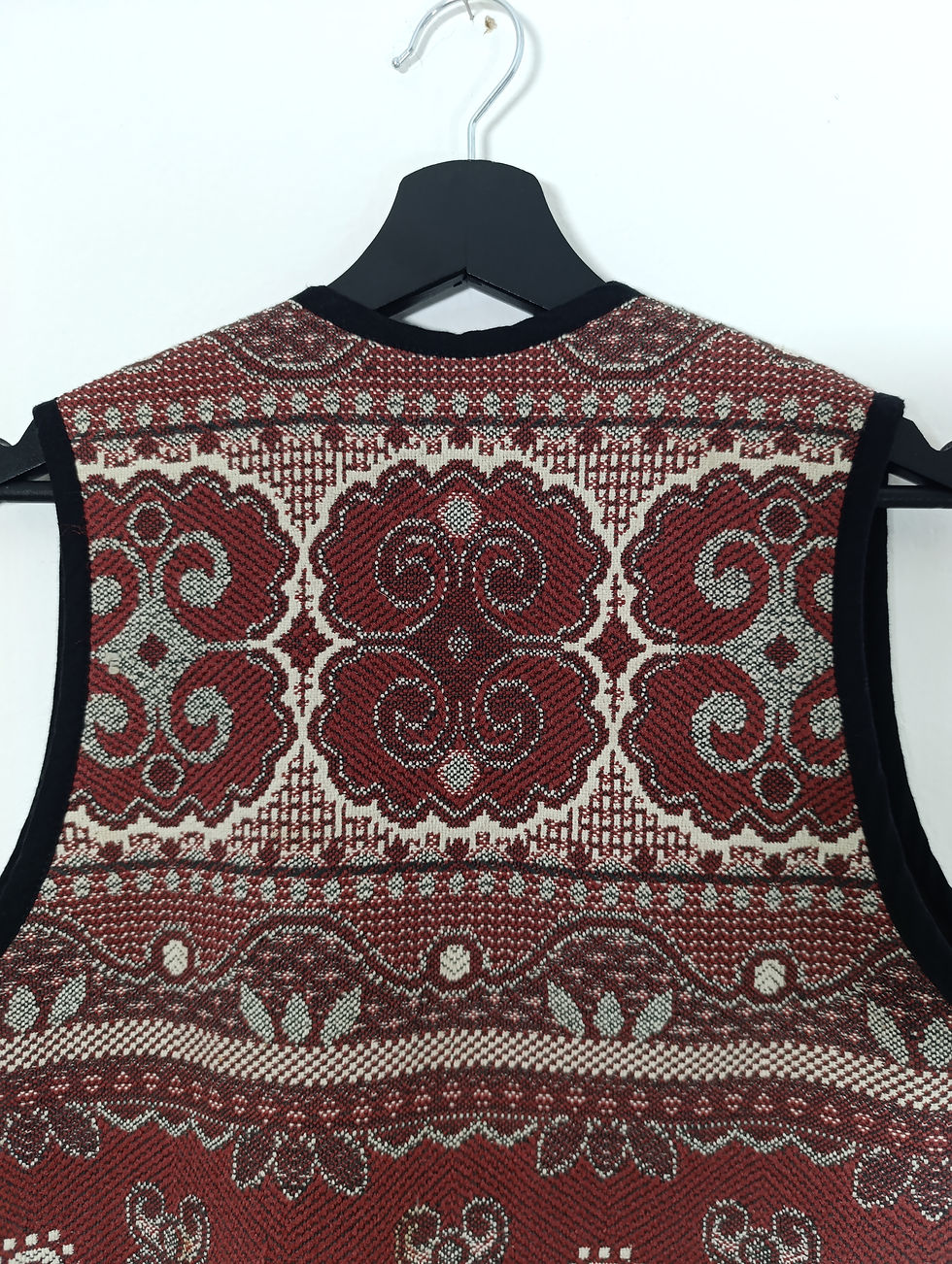 Miniatura: Bordowa kamizelka M z ukraińskiej tkaniny