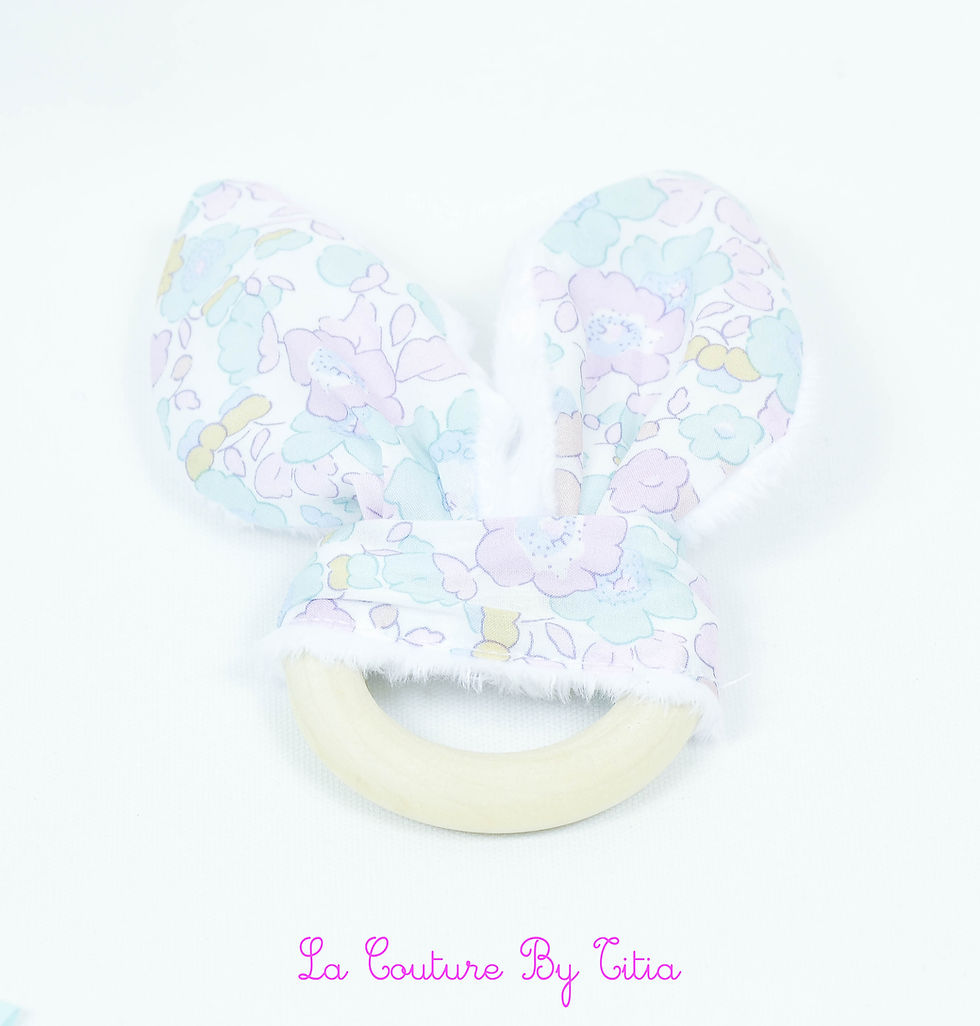 Thumbnail: Cube d'éveil inspiration Montessori, hochet et doudou Liberty Betsy celadon