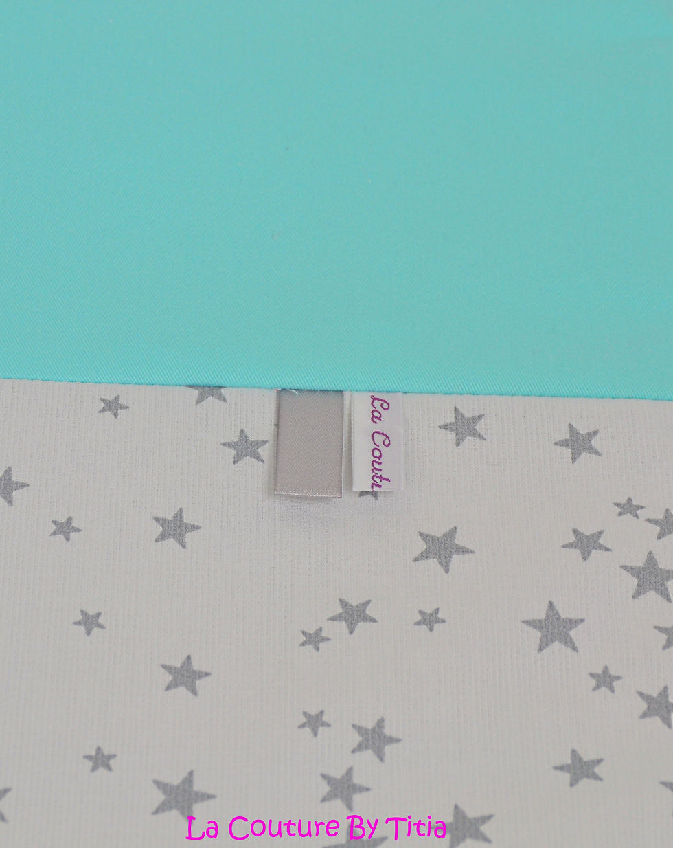 Miniature : Couverture bébé 80/120 avec prénom étoiles et girafe
