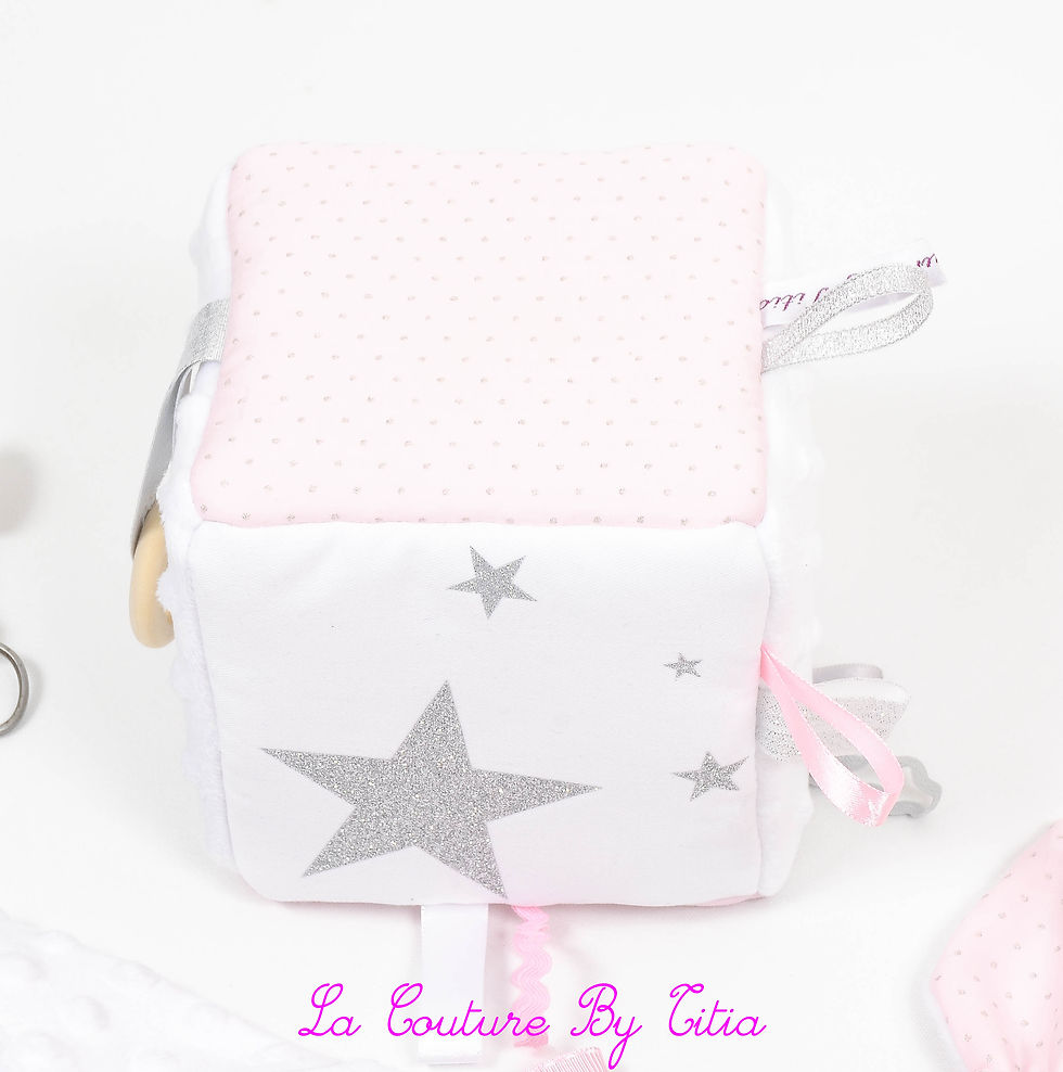 Miniature : Cube d'éveil inspiration Montessori, hochet et doudou minky rose et argent