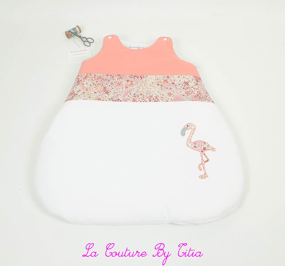 Thumbnail: White cloud bed and sleeping bag, coral and flamingo Liberty Adelajda