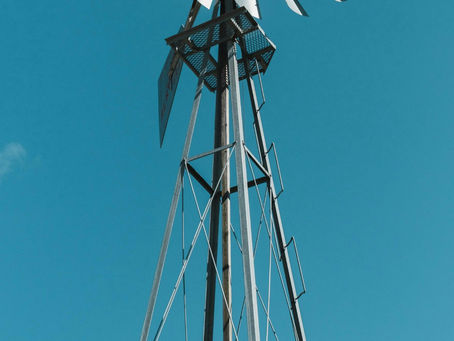 Torres para molinos: qué tener en cuenta antes de comprar e instalar