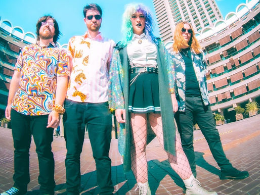 Em Mannequin, a Kyros entrega um álbum que tem material suficiente para entreter o ouvinte do começo ao fim