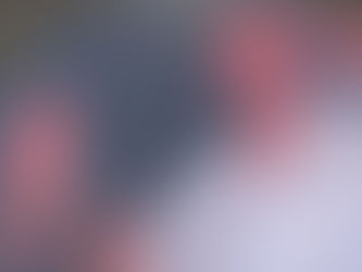 Messi é flagrado pela “Câmera do Beijo” ao lado da esposa e recebe homenagem de Chris Martin