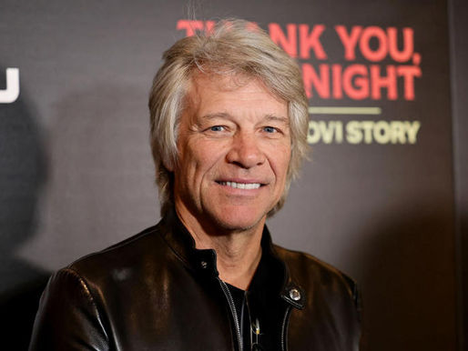 Jon Bon Jovi anuncia que retornará aos palcos após passar por cirurgia nas cordas vocais