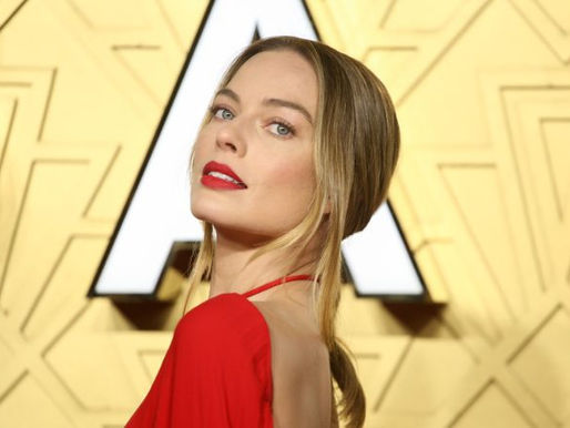Margot Robbie admite que era “muito emo” quando adolescente e ainda ama heavy metal
