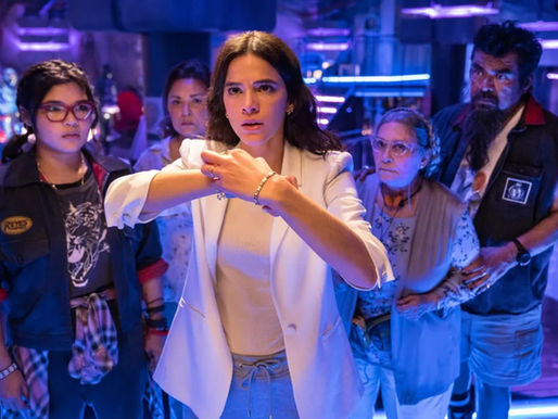 'Besouro Azul' traz cultura latino-americana e Bruna Marquezine em um bom filme de super-herói