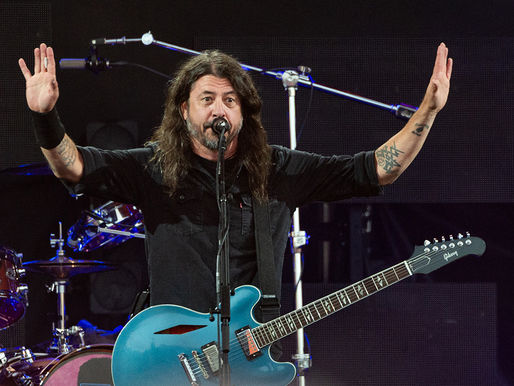 Infidelidade de Dave Grohl ameaça casamento e pode resultar em batalha judicial milionária