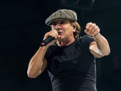 Brian Johnson revela que não conseguiu assistir” Axl Rose substituí-lo no AC/DC
