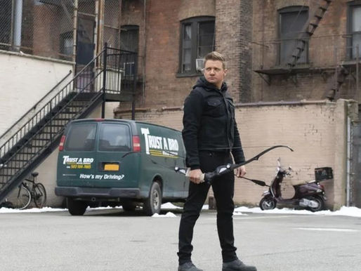 Jeremy Renner fala pela primeira vez desde o acidente com o arado de neve