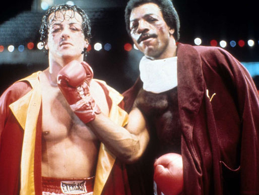 Sylvester Stallone presta homenagem a Carl Weathers