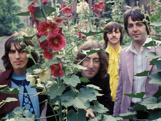 'Now And Then': um saudoso "Olá" e um emotivo "Adeus" de uma banda que revolucionou a cultura pop