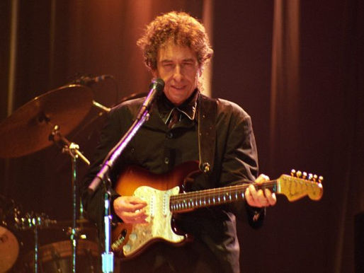 Bob Dylan libera versão original de 'Not Dark Yet' do box 'Fragments'; ouça