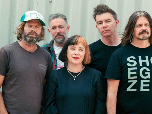 'Everything Is Alive', o tão aguardado novo álbum do Slowdive, já está entre nós