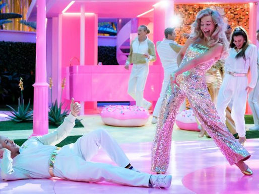 Trilha sonora de 'Barbie' faz história na parada de singles do Reino Unido; confira