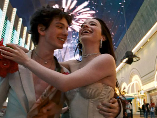 Anora: Um impactante retrato da desilusão dos contos de fadas modernos na visão de Sean Baker