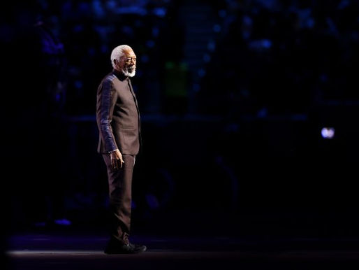 Morgan Freeman recebe críticas por abrir cerimônia da Copa do Mundo no Catar; entenda