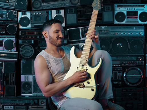 Angel Vivaldi afirma que Kirk Hammett é uma influência negativa na vitalidade dos solos de guitarra