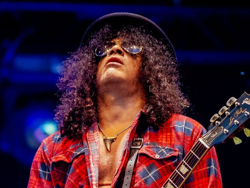 Slash no Brasil: Segundo jornalista, músico deve aterrissar no país ano que vem