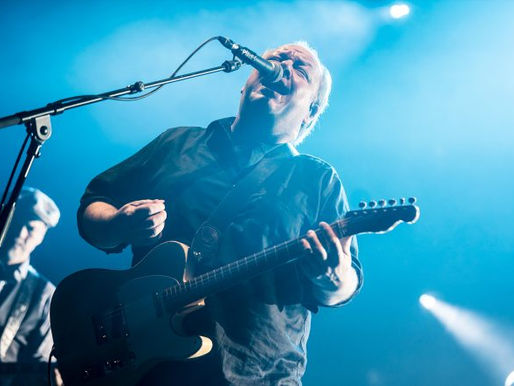 Black Francis do Pixies diz que o mundo se tornou "muito distópico"