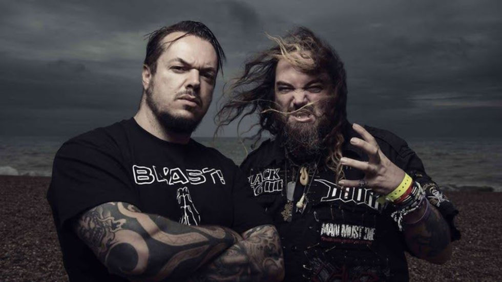 Max Cavalera e Iggor Cavalera.
