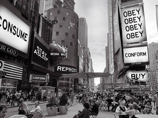 'They Live' uma obra cômica e necessária para os tempos de modernidade.