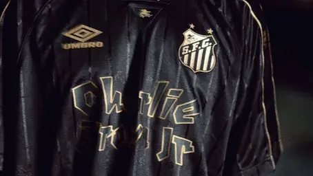 Santos lança camisa especial em homenagem ao Charlie Brown Jr.