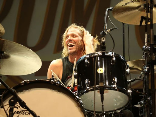 Foo Fighters anuncia shows em homenagem a Taylor Hawkins