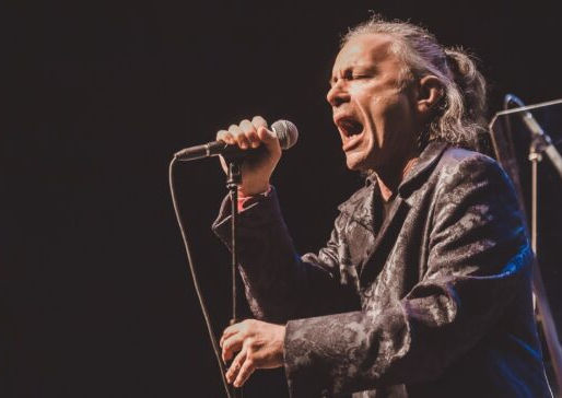 Bruce Dickinson revela que gosta mais da sua voz agora do que quando tinha 20 anos
