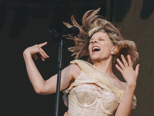 AURORA anuncia show único em São Paulo com novo álbum Místico