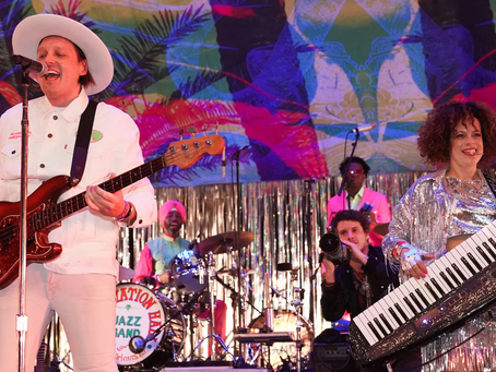 Arcade Fire solta uma prévia do próximo single 'Unconditional I (Lookout Kid)'. Ouça