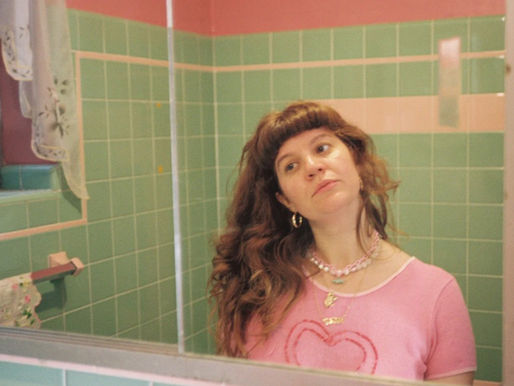 'Forgot About Me': um disco que traz certa sonoridade refrescante e uma nostalgia oriunda dos anos 90