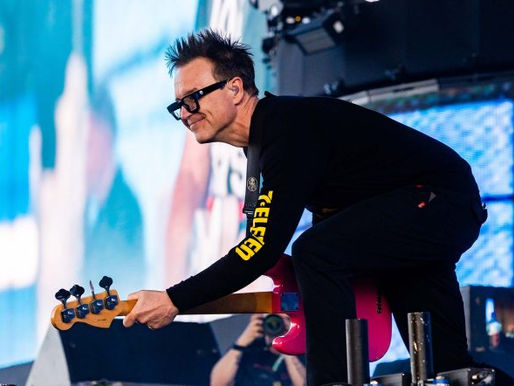 Mark Hoppus provoca o novo single do Blink-182, ‘One More Time', como um "triunfo" da banda