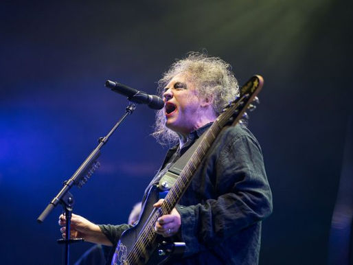 The Cure revela lançamento do novo single 'Alone' e detalhes do próximo álbum Songs Of A Lost World