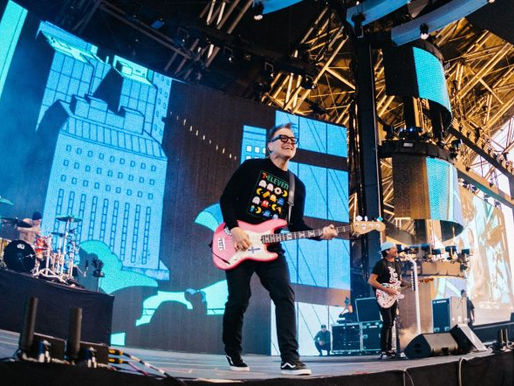 Confira momentos do show do Blink-182 no segundo fim de semana do Coachella 2023