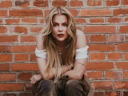 Luísa Sonza divide opiniões sobre Bossa Nova em novo disco, que mescla sensualidade e melancolia 
